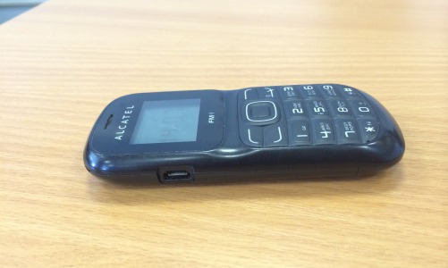 Чепчанин украл мобильный телефон у спящего посетителя