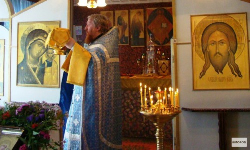 В Кировской области в ДТП разбилась семья священника: батюшка скончался в больнице