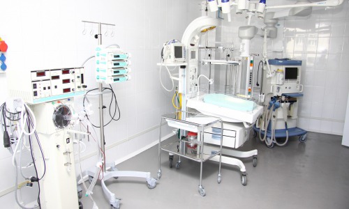 Кировские больницы получили новое оборудование для помощи пострадавшим в ДТП