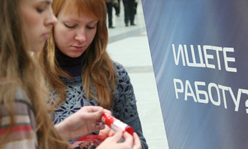 Бывшие кирово-чепецкие безработные шьют детскую одежду и изготавливают мебель