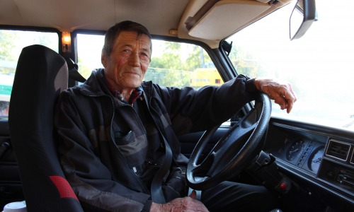 Герой: чепчанин вытащил из горящей машины семилетнюю девочку и спас ей жизнь