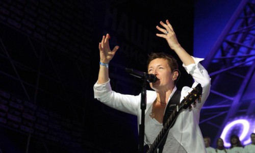 Диана Арбенина зовет поклонников в Киров из-за отмены выступлений в других городах