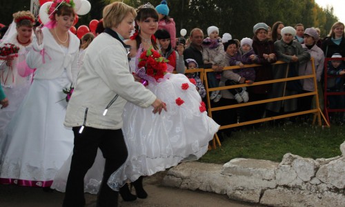 День города в Кирово-Чепецке: ярмарка, концерт и парад невест