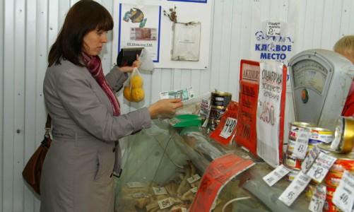 В Кирово-Чепецке из ящика хранения в магазине украли сумку