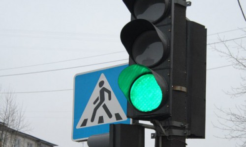 На месте гибели шестилетнего мальчика в Кирово-Чепецке начал работать новый светофор