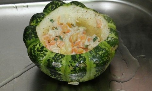 Рецепт дня: фаршированный патиссон с курицей и овощами от шеф-повара