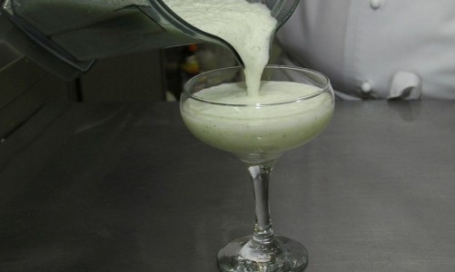 Рецепт дня: мятно-дынное смузи от шеф-повара