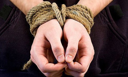 Новости городов России: в Йошкар-Оле депутат взял в заложники экспедитора, который привез стиральную машину