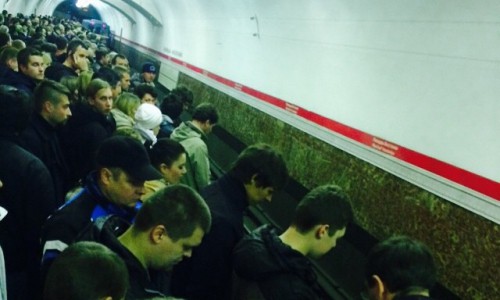 Житель Кирово-Чепецка упал с платформы в питерском метро