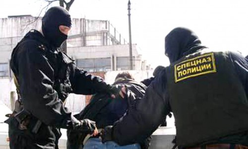 В Кировской области наркополиция вычислила притон, который организовала у себя дома семейная пара рецидивистов