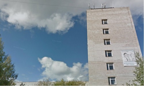 В Кирово-Чепецкой МСЧ из окна выпала женщина: пострадавшей оказалась санитарка больницы