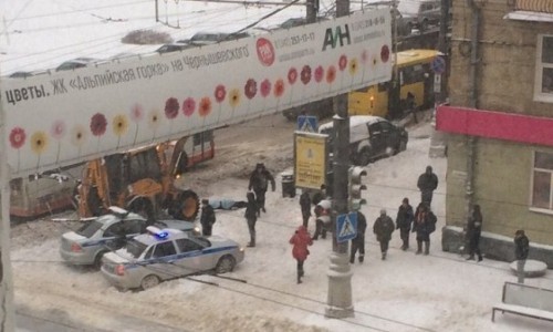 В Перми снегоуборочная машина насмерть сбила кировчанку
