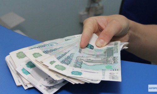 Судью из Кировской области обвиняют в получении крупной взятки