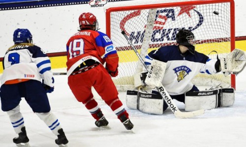 16-летняя чепчанка выступила на Чемпионате мира по хоккею 2015 года