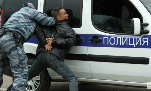 Под Новый год в Чепецке на проспекте Мира задержали наркомана