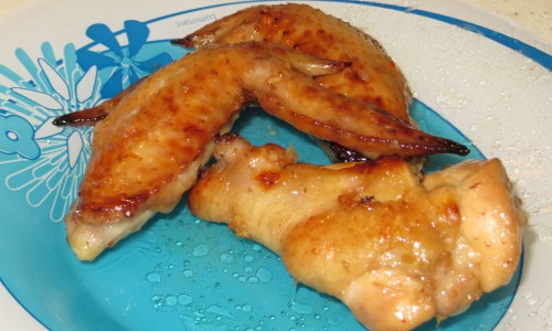 Рецепт дня: куриные крылышки в медово-соевом соусе