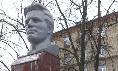 В Москве отремонтируют памятник Кирову