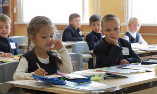 Чепчане могут позвонить на «горячую линию» и пожаловаться на поборы в школе