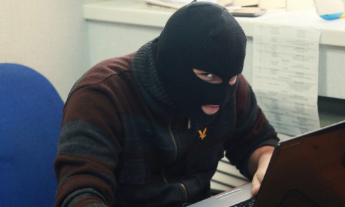 На чепчанина завели уголовное дело за экстремистские посты в Интернете