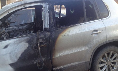 В Кирово-Чепецком районе во время стоянки вспыхнула иномарка