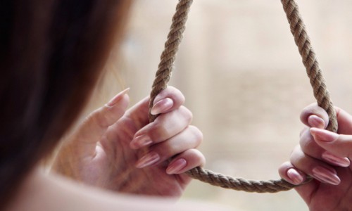 В Кировской области покончила с собой 17-летняя девушка