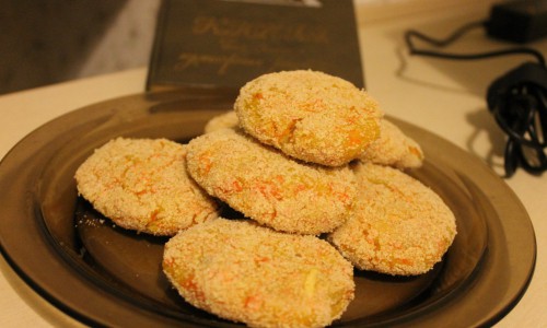 Сладкие котлетки из морковки