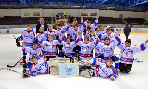 Юные хоккеисты получили подарки от компании «УРАЛХИМ»