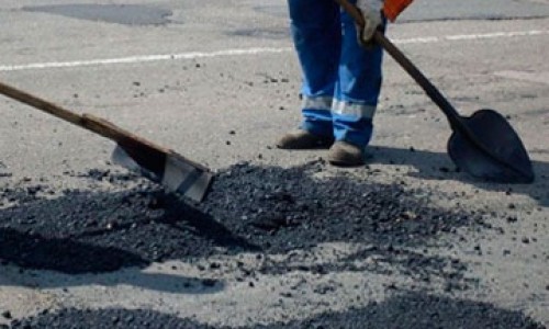 В Кирово-Чепецке начался ямочный ремонт дорог