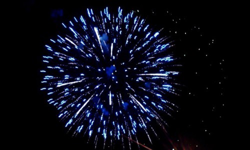 Как чепчане отпраздновали День Победы: голубь Мира, Бессмертный полк и салют