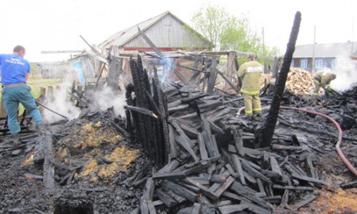 В Речном сгорел дом пропавших братьев Кулаковых