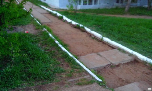 В Чепецке с пешеходной дороги украли тротуарную плитку