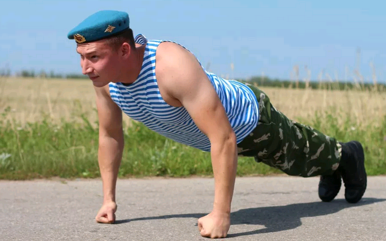 Умные и сильные: Кировстат опубликовал данные о мужчинах Кировской области