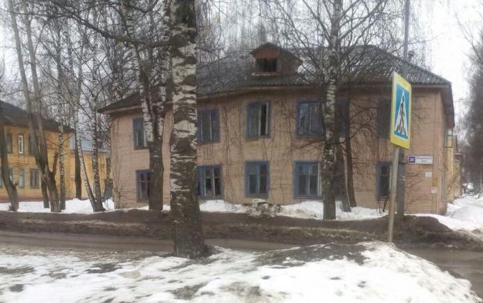 На снос двух аварийных домов в Кирово-Чепецке потратят 1 миллион рублей