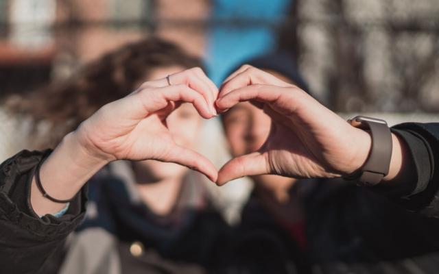 У Овнов - конфликты, у Стрельцов - приятные встречи и знакомства: гороскоп для всех на выходные