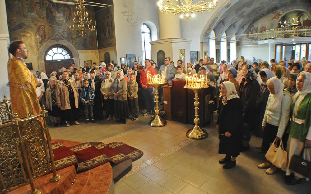 СМИ: чепецкий храм не ограничил доступ для прихожан, несмотря на предписание Роспотребнадзора