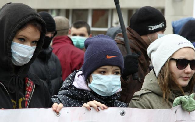 Жителей Кировской области обязали носить маски в общественных местах