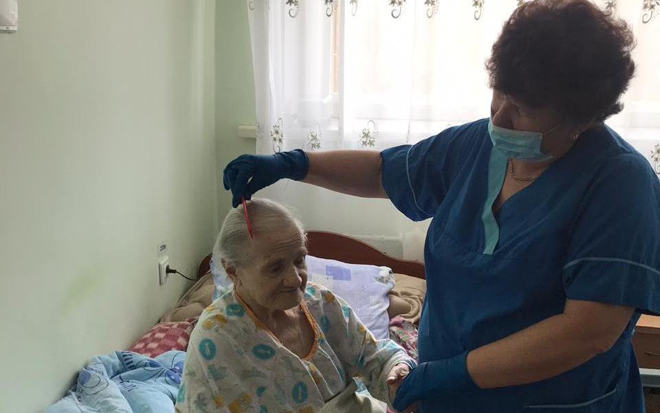 Сотрудники чепецкого дома-интерната для пожилых рассказали о дополнительных выплатах