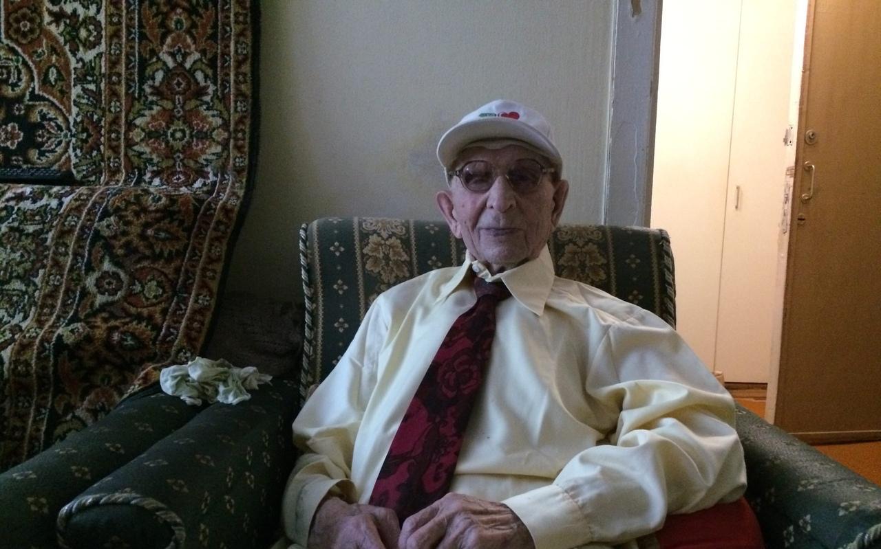 Старейшему жителю Чепецка Василию Сиволапову исполнилось 107 лет