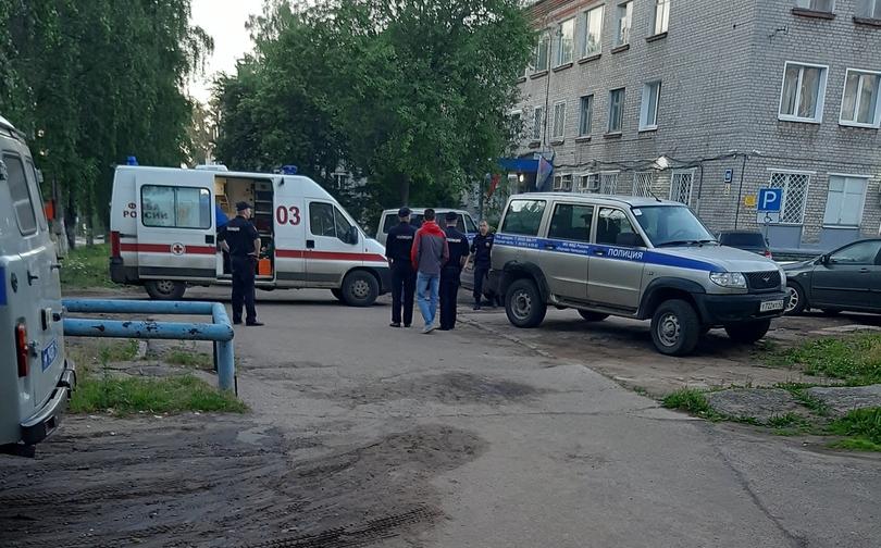 В Кирово-Чепецке во время поездки скончался 44-летний пассажир такси