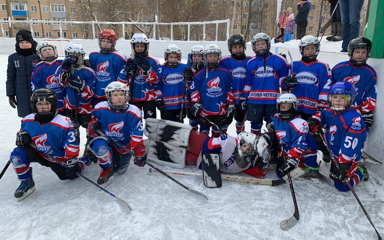Хоккейную команду "Олимпия" присоединят к областной спортивной школе
