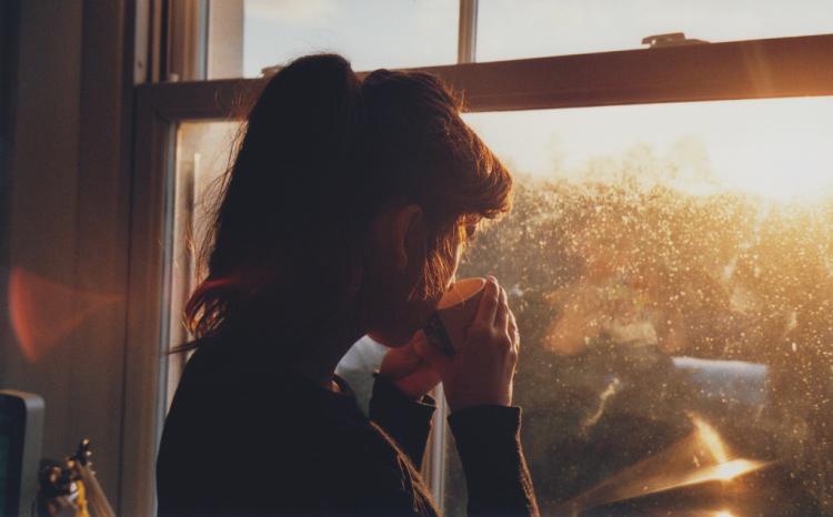 Львы погрузятся в работу, а у Рыб появится новый круг общения: гороскоп на пятницу