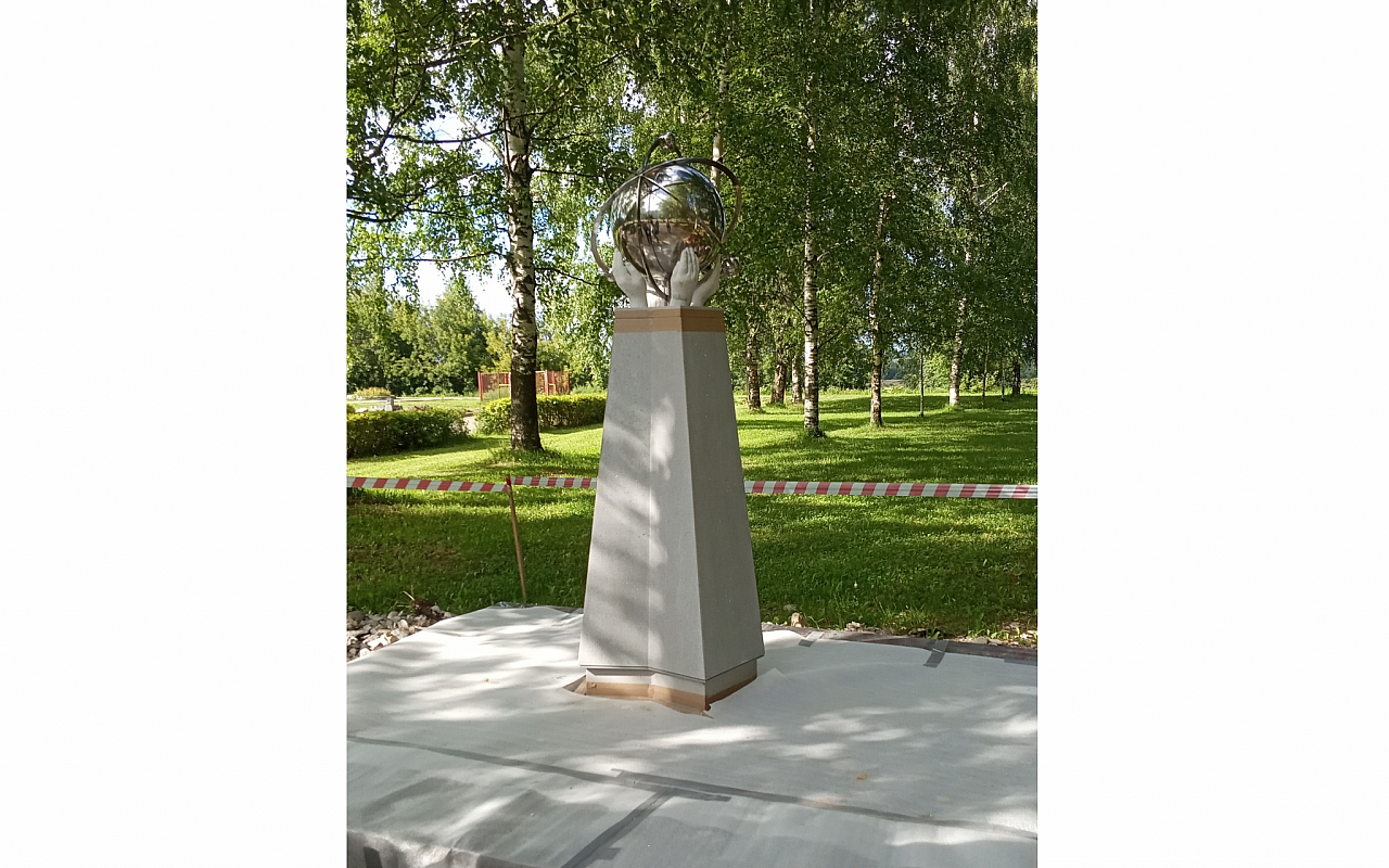 Фото дня: в Кирово-Чепецке установили памятный знак чернобыльцам