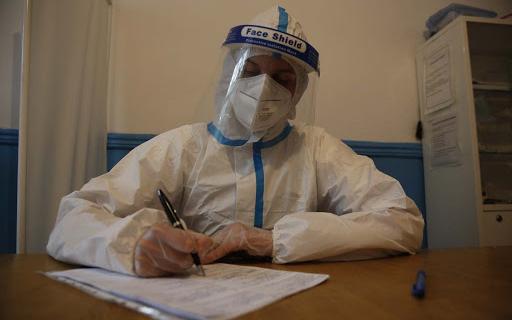 За сутки 51 житель Кировской области заразился коронавирусом