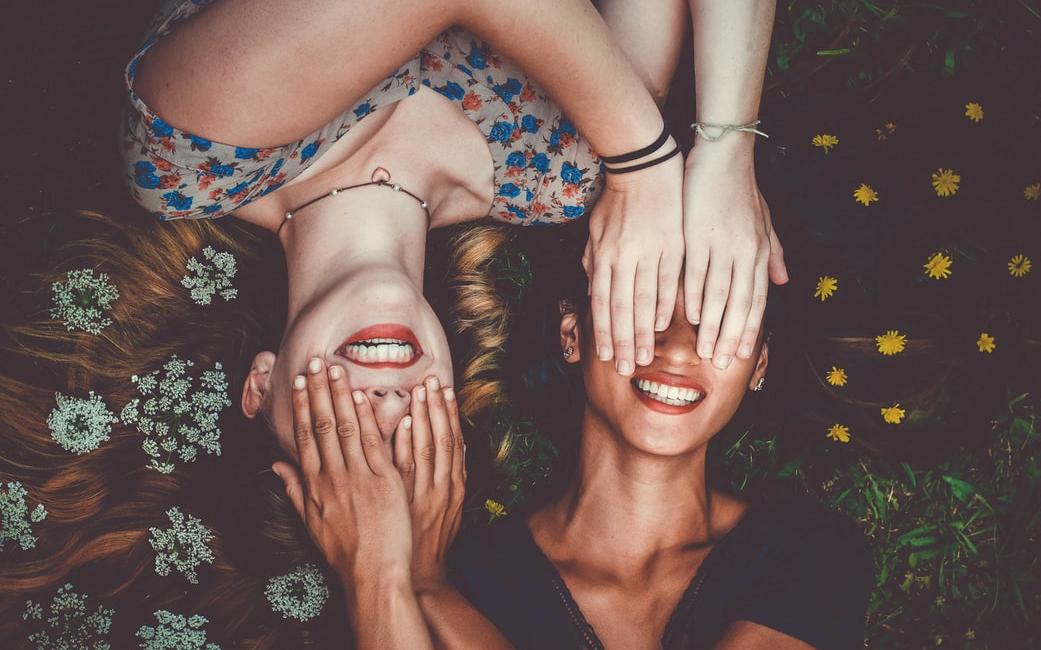 Львов ждут серьезные неприятности, а Раков - любовь: гороскоп на четверг