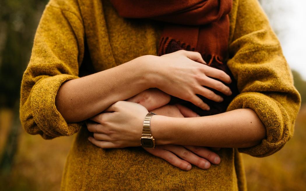 Близнецов ждет разлука, а Девам не стоит доверять другим: гороскоп на четверг