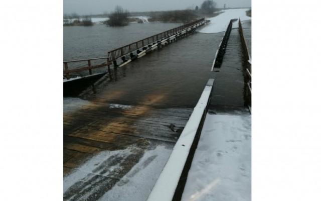 На обслуживание наплавного моста в Каринторфе потратят 1,7 млн рублей