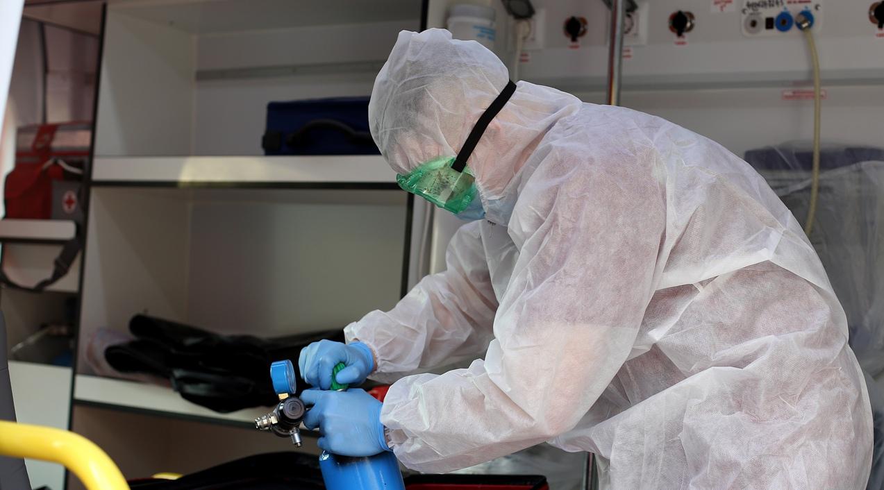 243 заразились, 1 умер: минздрав обновил данные о COVID-19 в Кировской области