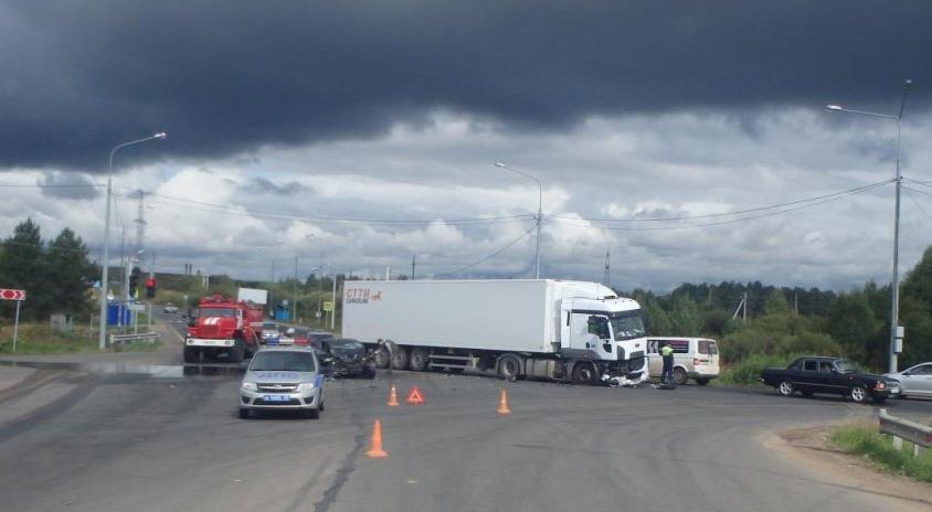 Стали известны подробности смертельной аварии на повороте на Кирово-Чепецк