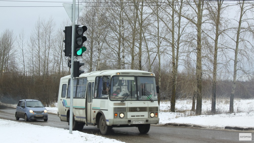 Кирово чепецк автобус 9. Кирово-Чепецк автобусы. Кирово Чепецк общественный транспорт. Автовокзал Кирово-Чепецк. Автобус 103 Кирово-Чепецк Киров фото.