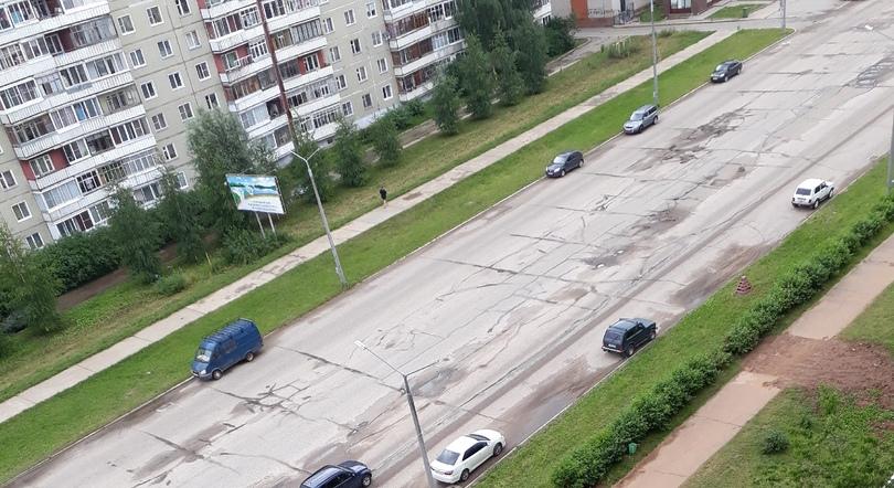 Прокуратура через суд обязала отремонтировать дороги на 3 улицах Кирово-Чепецка